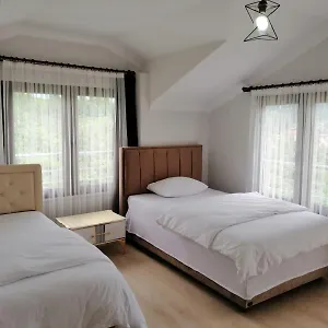 Aquamarine Holiday - Villa